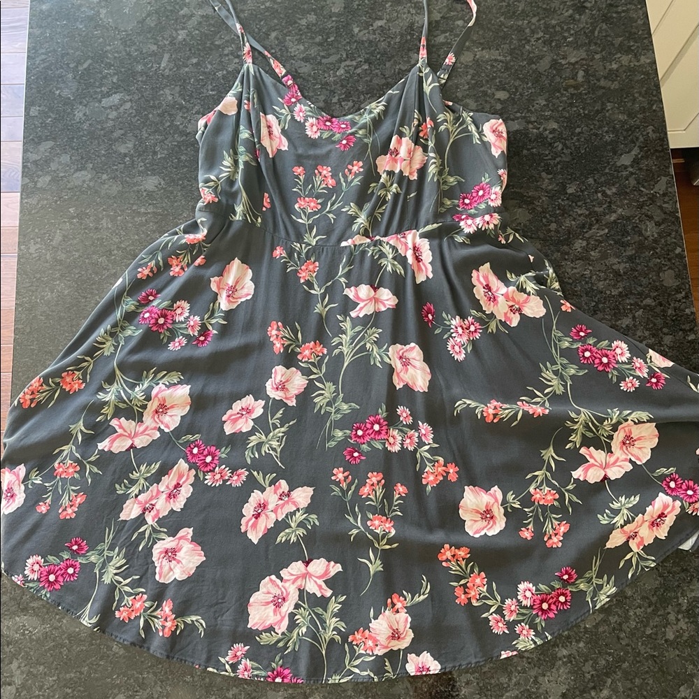 XL Old Navy gray floral dress